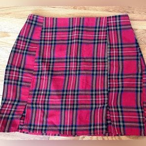 Shein Red Black White Plaid Mini Skirt Size Medium Zip Up